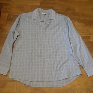 Men's Van Heusen shirt